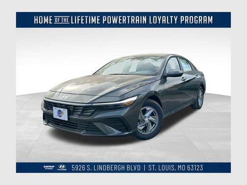 2025 Hyundai ELANTRA SE