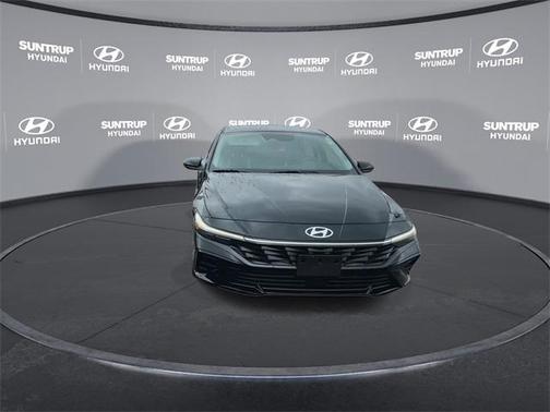 2025 Hyundai ELANTRA SEL