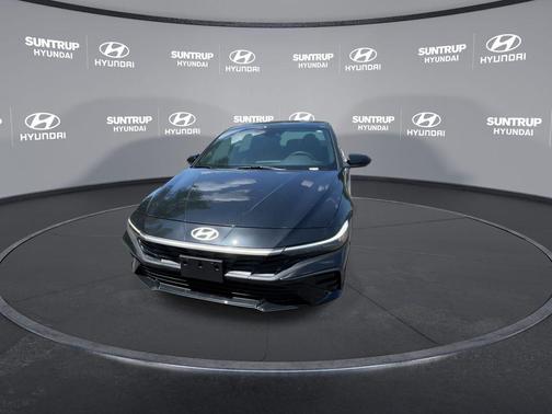 2025 Hyundai ELANTRA HEV SEL Sport