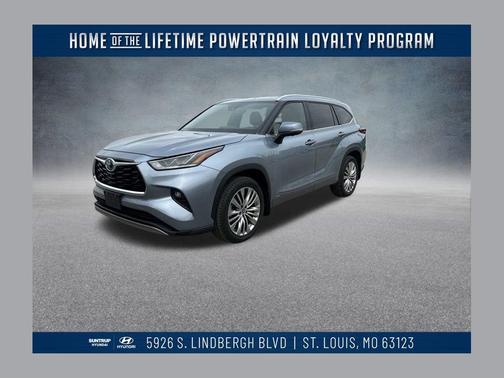 2023 Toyota Highlander Hybrid Platinum