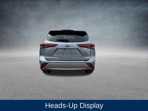 2023 Toyota Highlander Hybrid Platinum