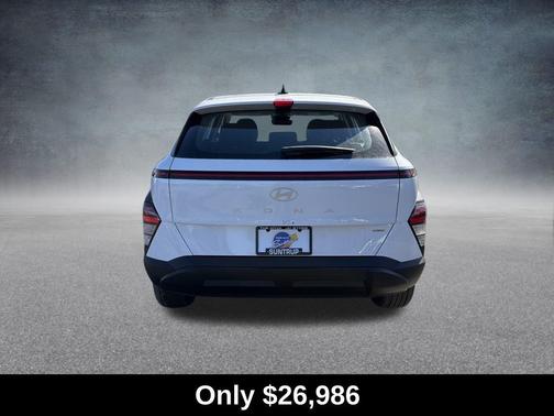 2026 Hyundai KONA SE