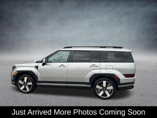 Shimmering Silver 2025 Hyundai SANTA FE Limited