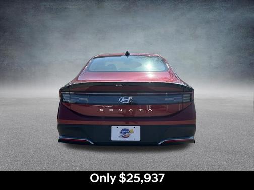Ultimate Red 2026 Hyundai SONATA SE