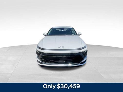 2025 Hyundai SONATA Hybrid SE