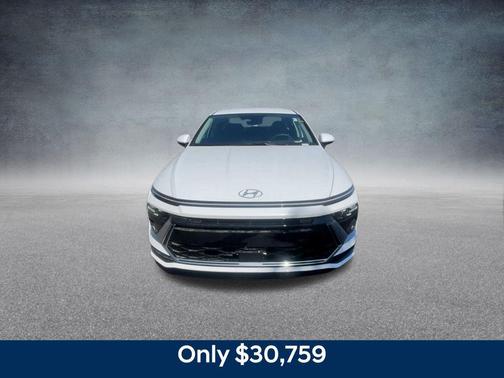 2025 Hyundai SONATA Hybrid SE