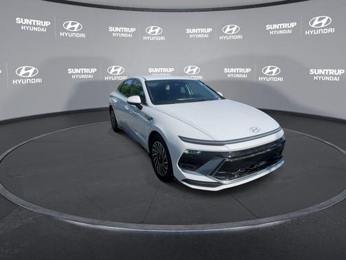 2025 Hyundai SONATA Hybrid SE