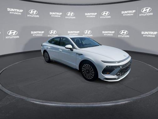 2025 Hyundai SONATA Hybrid SE