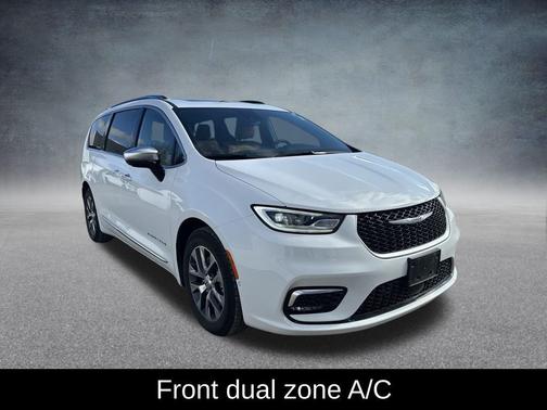 2023 Chrysler Pacifica L