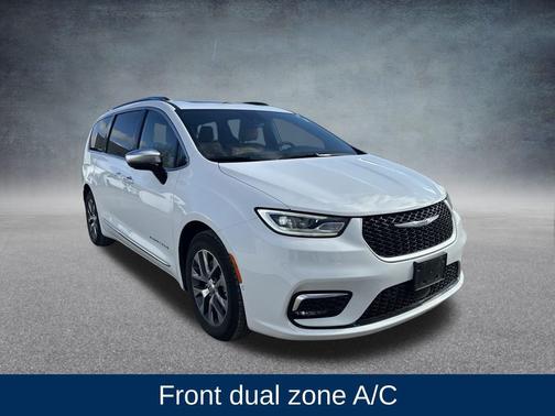 2023 Chrysler Pacifica L