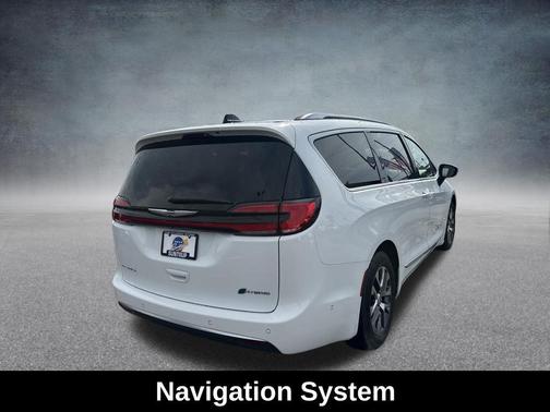 2023 Chrysler Pacifica L