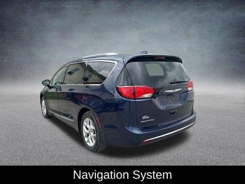 Jazz Blue Pearlcoat 2018 Chrysler Pacifica Touring-L Plus