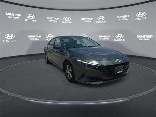 2021 Hyundai ELANTRA SE