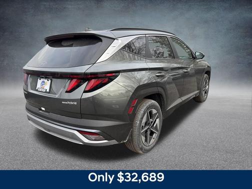 2026 Hyundai TUCSON Hybrid SEL