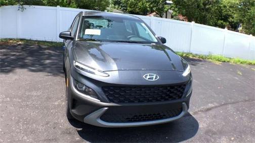 2022 Hyundai KONA SE