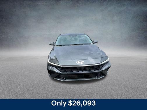 2025 Hyundai ELANTRA Limited