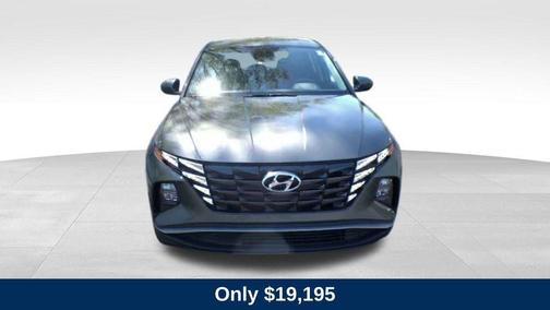2022 Hyundai TUCSON SE