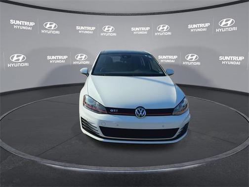 2016 Volkswagen Golf GTI 2.0T SE 4-Door