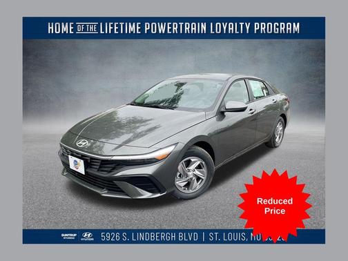 2025 Hyundai ELANTRA SE