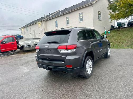 2021 Jeep Grand Cherokee Laredo