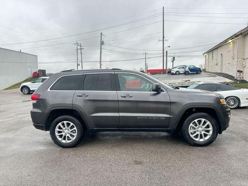 2021 Jeep Grand Cherokee Laredo