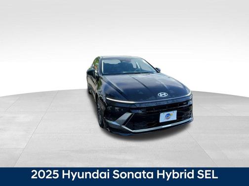 2025 Hyundai SONATA Hybrid SE
