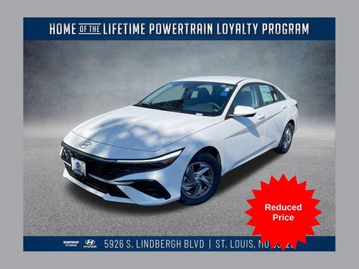 2025 Hyundai ELANTRA SE