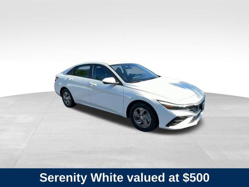 2025 Hyundai ELANTRA SE