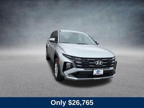 2025 Hyundai TUCSON SE