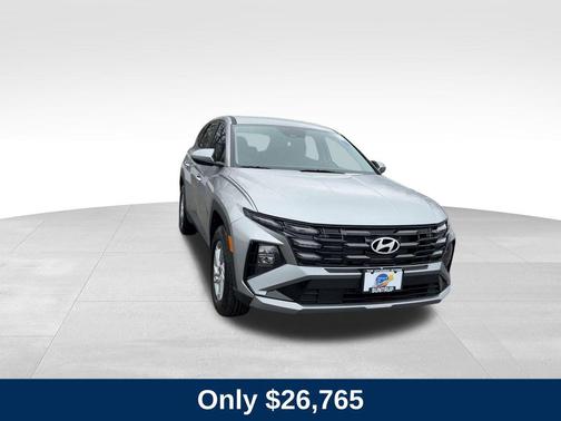 2025 Hyundai TUCSON SE