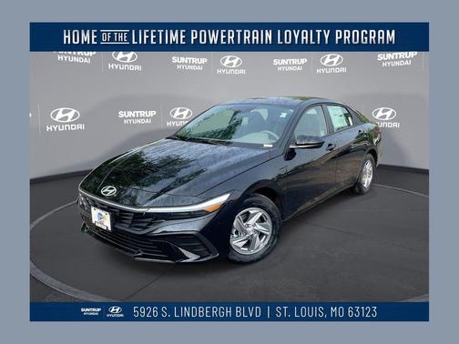 2025 Hyundai ELANTRA SE