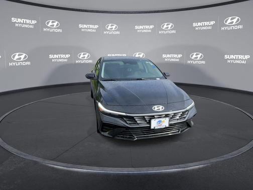 2025 Hyundai ELANTRA HEV Limited