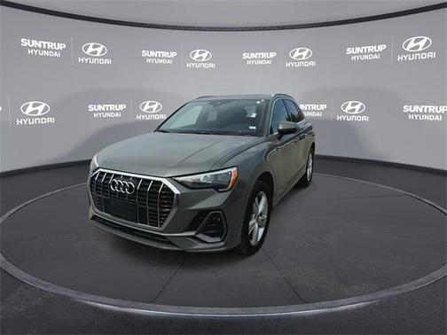 2021 Audi Q3 45 S line Premium