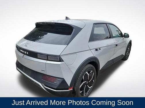 2024 Hyundai IONIQ 5 SE