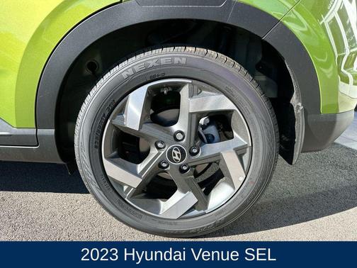 2023 Hyundai VENUE SEL