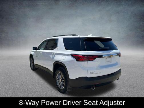 Summit White 2023 Chevrolet Traverse LT Cloth