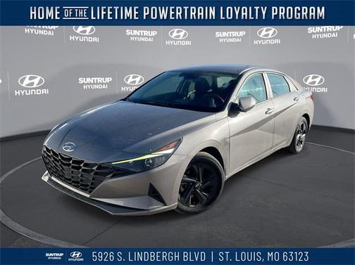2022 Hyundai ELANTRA SEL