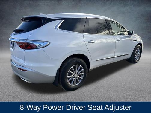 2022 Buick Enclave AWD Essence