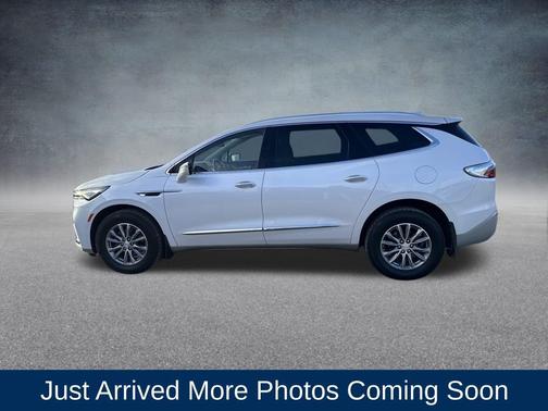 2022 Buick Enclave AWD Essence
