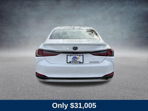 2022 Lexus ES 300h F SPORT