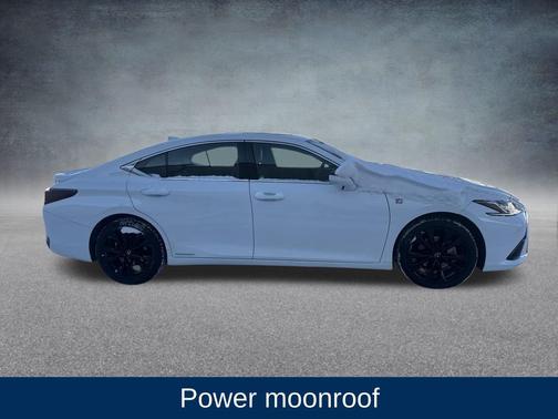 2022 Lexus ES 300h F SPORT
