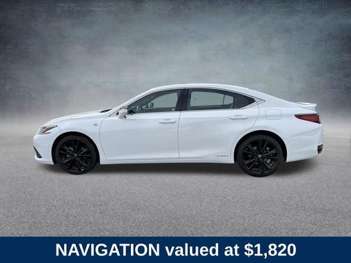2022 Lexus ES 300h F SPORT