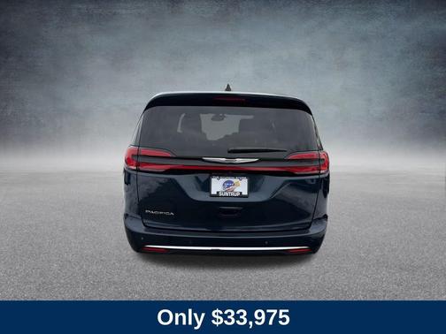 2025 Chrysler Pacifica L