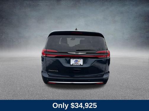 2025 Chrysler Pacifica L