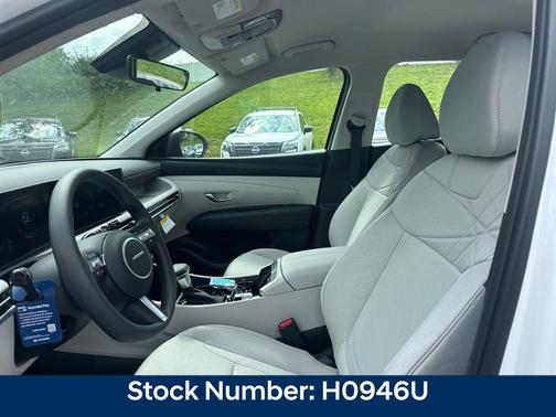 Serenity White Pearl 2026 Hyundai TUCSON SE