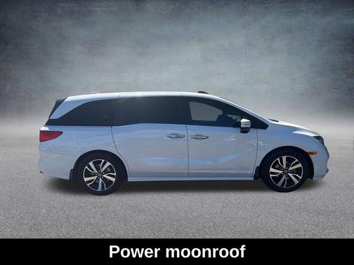 Platinum White Pearl 2023 Honda Odyssey Touring