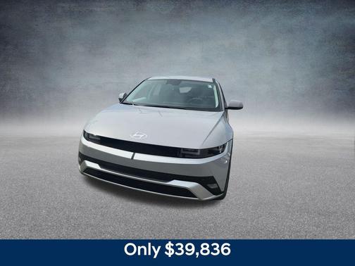 2025 Hyundai IONIQ 5 SE