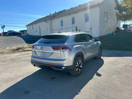 2023 Volkswagen Atlas Cross Sport 2.0T SE