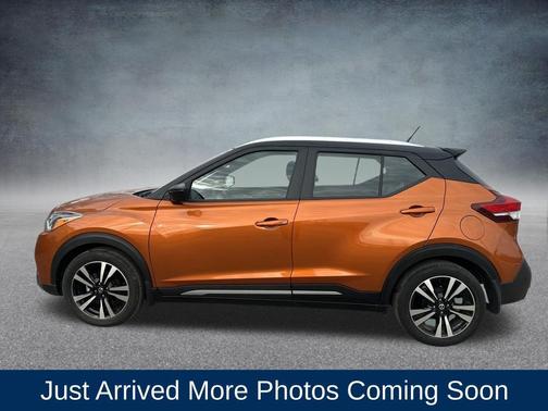 2020 Nissan Kicks SR
