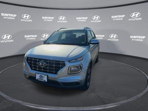 2024 Hyundai VENUE SEL